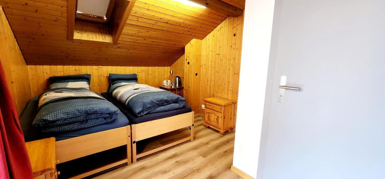 Hotel Tell Unterseen Esterno foto