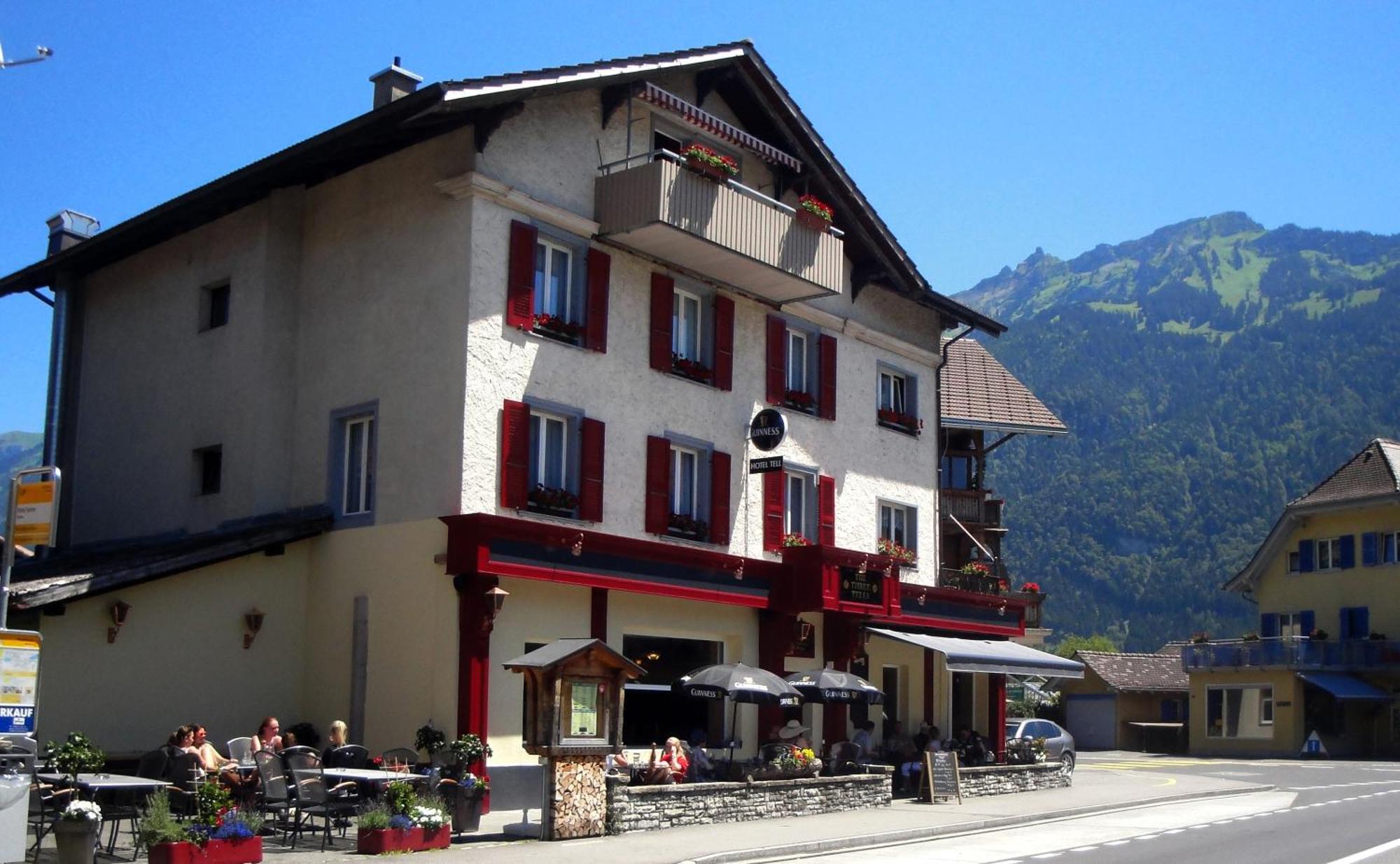 Hotel Tell Unterseen Esterno foto