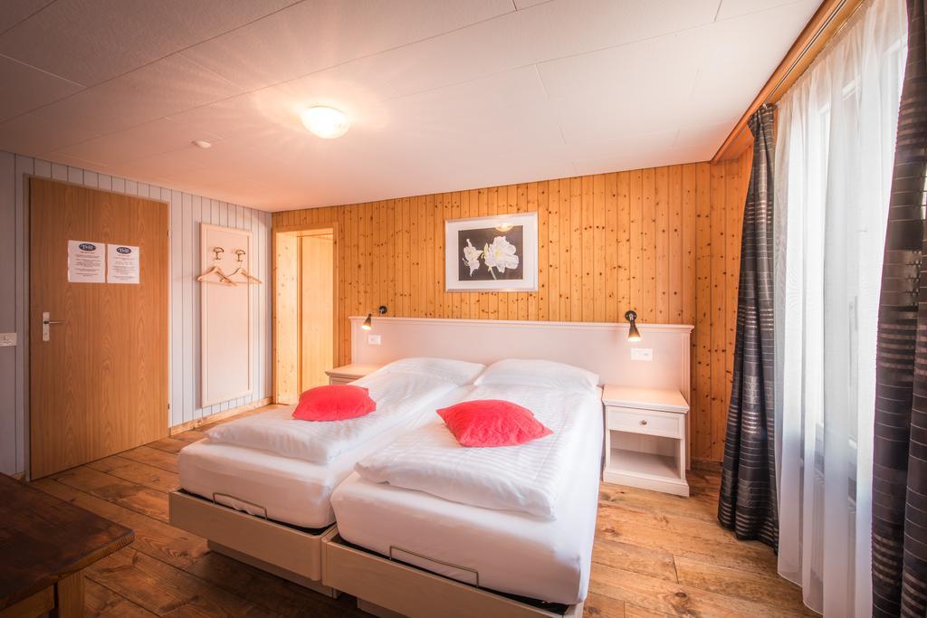 Hotel Tell Unterseen Esterno foto