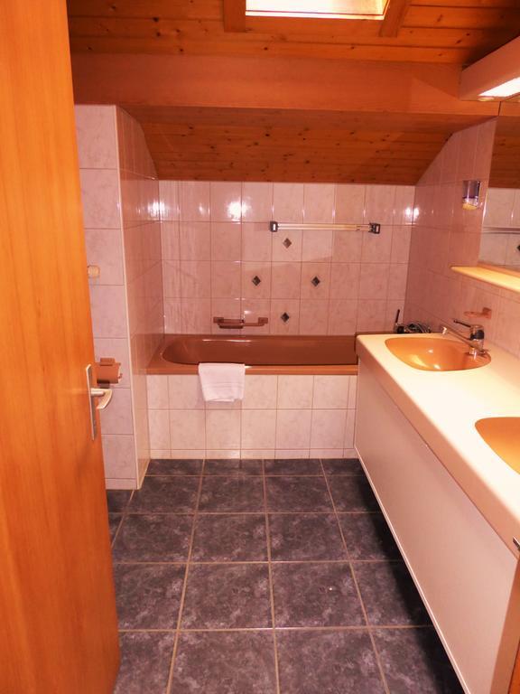 Hotel Tell Unterseen Esterno foto